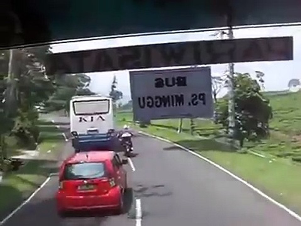 sopir sableng