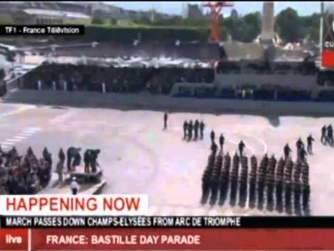 100 VJETORI I LUFTES SE PARE FLAMURI SHQIPTAR VALEVITET NE PARADEN E ORGANIZUAR NE PARIS LAJM