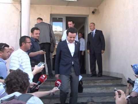 OPOZITA PA VETEVENDOSJEN KREU I AAK HARADINAJ ME I ASHPER PAS TAKIMIT ME ALBIN KURTIN LAJM