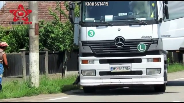 Best Epic Truck, Car Fails Crashes Road Accidents 2015 Compilation(Awesome power trucks) H