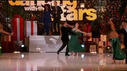 Andy Grammer & Chaka Khan - "Baby It's Cold Outside"- DWTS Finale