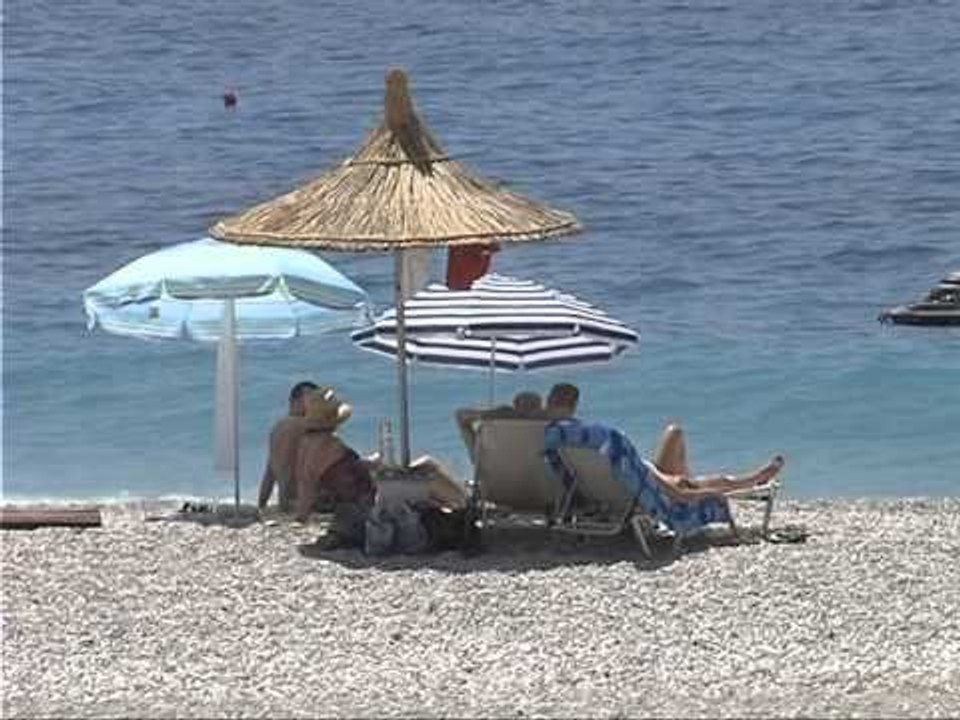 PUSHIMET,TE GJITHE NE GUSHT AGJENSITE TURISTIKE RAPORTOJNE ME PAK UDHETIME JASHTE VENDIT LAJM