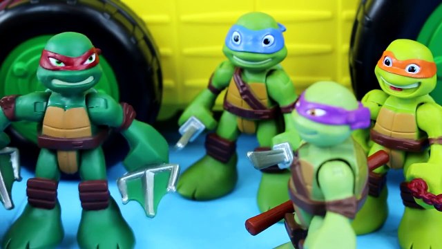 Teenage Mutant Ninja Turtles Shredder and Krang create Robotic TMNT Mikey Raph