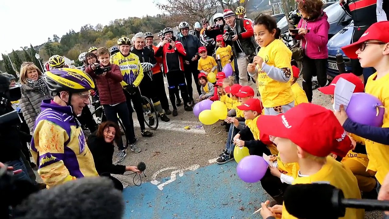 Robert Marchand a fêté ses 104 ans à vélo sur le contre-la-montre du Tour de France