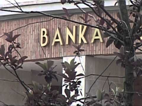 FLASIN EKSPERTET “VJEDHJA E BANKES ESHTE PERGJEGJESI DIREKTE E DREJTUESVE TE SAJ” LAJM