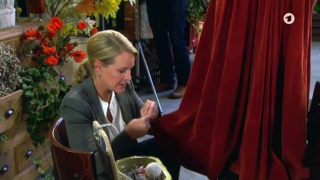 2092 Eliane Isabelle Nora (3)