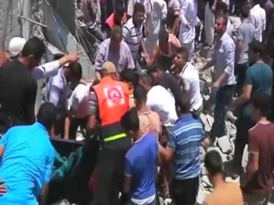 LUFTA VAZHDON IZRAELI VIJON OFENSIVEN NE GAZA RRITET NUMRI I VIKTIMAVE CIVILE LAJM