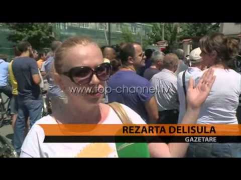 Qytetarët kërkojnë largimin e Fullanit - Top Channel Albania - News - Lajme