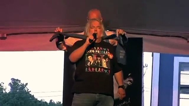 Bryan Clark sings 'JUST PRETEND' at Elvis Week 2013 (video)