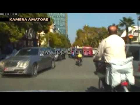 Nuk i ndalon policisë, arrestohet - Top Channel Albania - News - Lajme