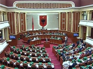 NENKRYETARI I GRUPIT TE PS BALLA I KERKON NISHANIT T’I BASHKOHET REFORMES NE DREJTESI LAJM