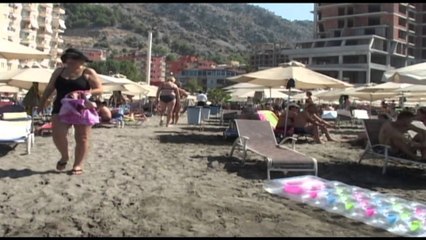 45 MIJE PUSHUES NE DITE NE SHENGJIN