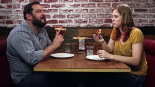 People Try Chicago Deep Dish Pizza For The First Time