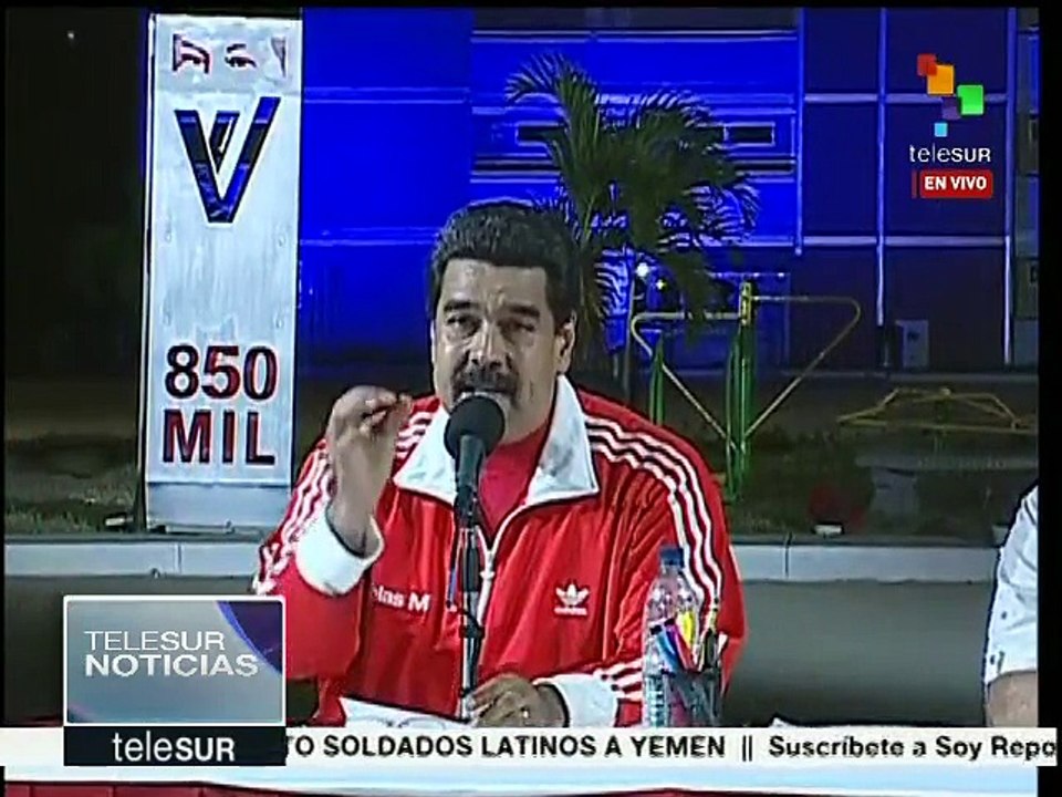Maduro encabeza acto de entrega de viviendas
