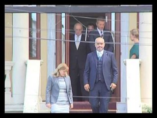 RAMA VIZITON SELINE E BANKES QENDRORE,  BASHA TAKON NISHANIN PER SITUATEN FINANCIARE LAJM