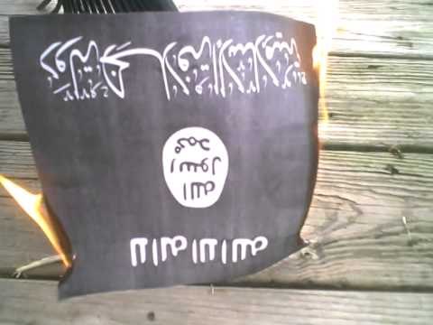 EDHE TE RINJTE KOSOVARE DJEGIN FLAMURIN E ISIS NE MBESHTETJE TE SFIDES GLOBALE LAJM