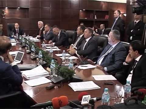 KLD MBLEDHJE E PAPRITUR, MUNGOJNE PRESIDENTI BUJAR NISHANI DHE MINISTRI NASIP NAÇO LAJM