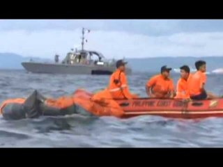 TRAGJEDI NE FILIPINE,70 PERSONA JANE  ZHDUKUR PAS MBYTJES SE TRAGETIT ME 80 PASAGJERE LAJM