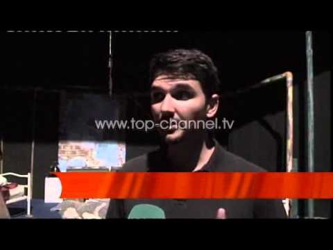 “Emigrantët” ngjitet në skenë - Top Channel Albania - News - Lajme