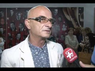 ZHVILLOHET NE KORÇE PER DISA DITE FESTIVALI I KOMEDISE,NDEROHET DHE ALEKO PRODANI LAJM