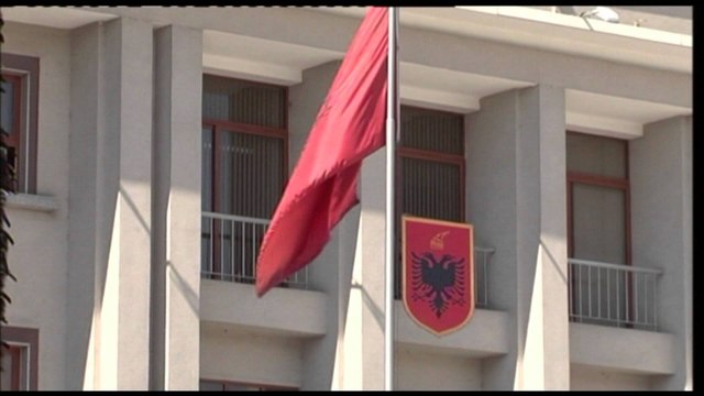 PERGATITJET E FUNDIT PER VIZITEN E PAPES