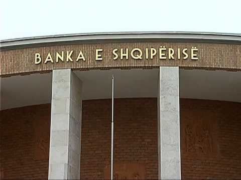 ISH KRYEINSPEKTORJA E BANKES ELIVAR GOLEMI MERRET NE PYETJE NGA OFICERET E POLICISE LAJM