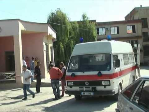 AKSIDENT I RENDE NE SKRAPAR,MAKINA BIE NE HUMNERE PER PASOJE NJE I VDEKUR E 3 TE PLAGOSUR LAJM