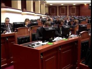 DOREZOJNE MANDATIN KATER MINISTRAT E FUNDIT QE NUK E KISHIN KRYER ENDE KETE AKT LAJM