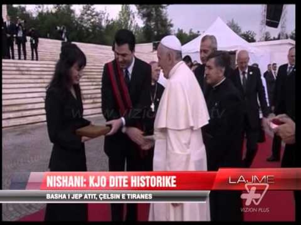 “Basha i jep atit, çelësin e Tiranës” - News, Lajme - Vizion Plus