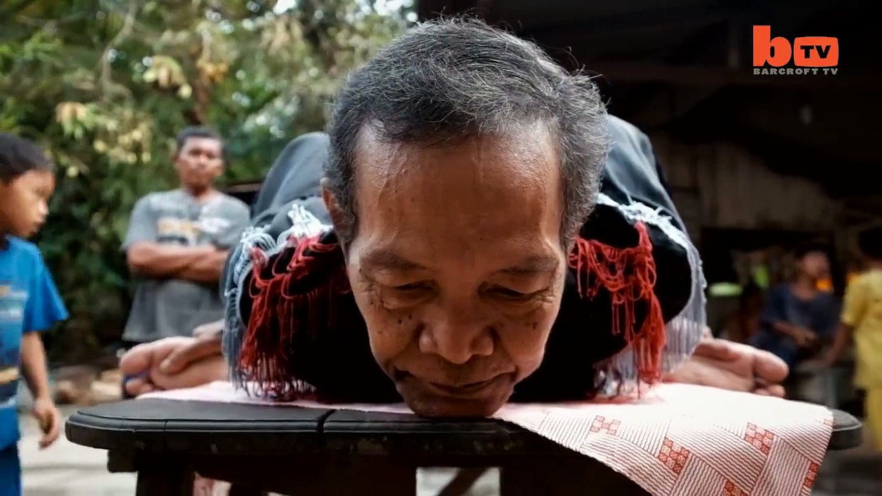 BendyMan- Meet Indonesia's Contortionist Grandfathe