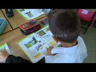 Kur shkolla të mëson gabim - Top Channel Albania - News - Lajme