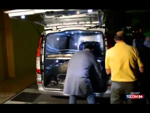 VRASJE MAKABRE NE ITALI,SHQIPTARI QELLON GRUAN 7 HERE ME THIKE PER SHKAQE XHELOZIE LAJM