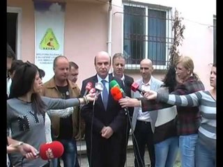 SHPERNDAHEN LEKET PER FERMERET QE I JANE DEMTUAR BAGETITE NGA SEMUNDJA “GJUHA BLU” LAJM