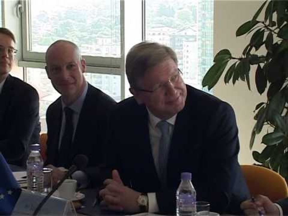 KOMISIONERI PER ZGJERIM FYLE TAKON KRERET E POLITIKES,BISEDIME ME RAMEN,METEN DHE BASHEN LAJM