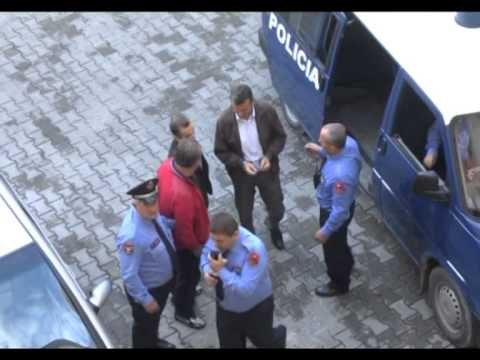 GJYKATA E DURRESIT JEP MASEN ARREST ME BURG PER DREJTORIN E BURGUT TE RROGOZHINES LAJM