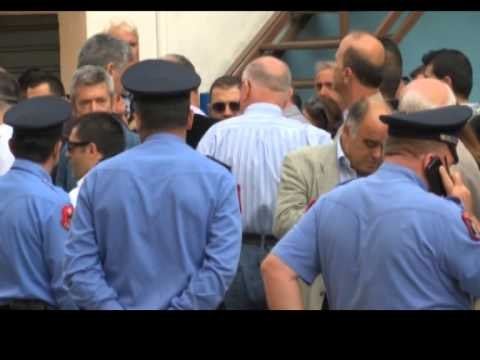 LIHET NE BURG ISH KREU I ALUZNIT NE SHKODER, PD PROTESTON PER VENDIMIN PARA GJYKATES LAJM