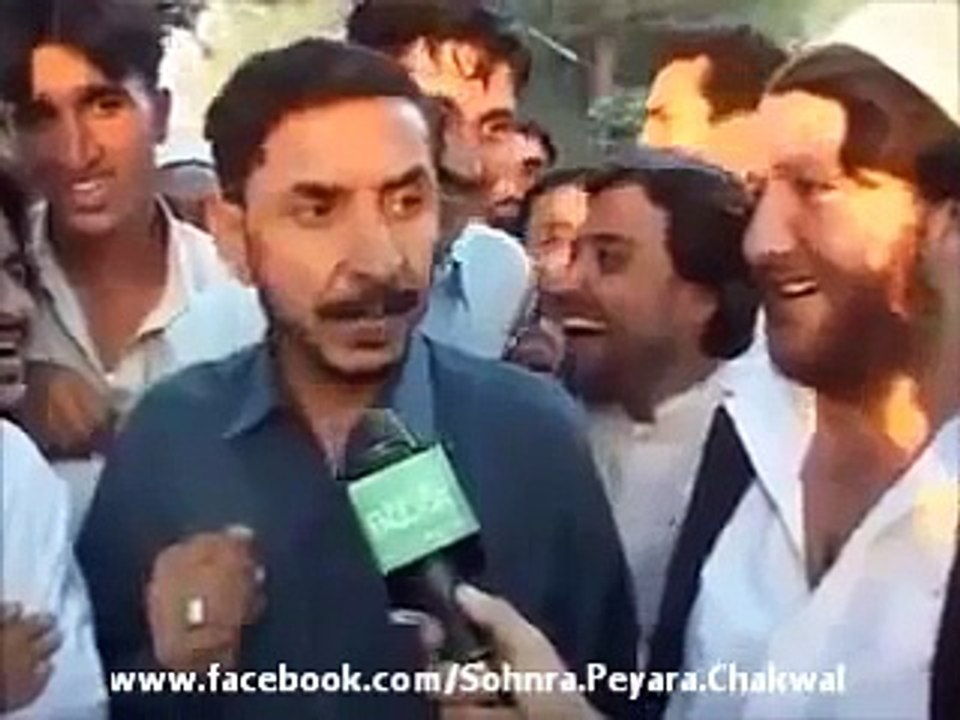 FUNNY PATHAN WITH TV REPORTER
