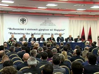 MINISTRJA ERMONELA FELAJ NE EMISIONIN “30 MINUTA” KUNDER TRYEZES PER DREJTESINE LAJM