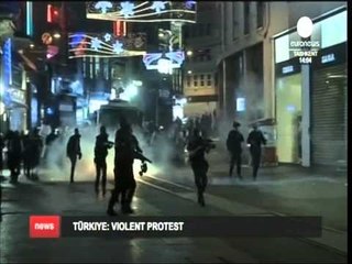 PROTESTA NE  DISA QYTETE TE TURQISE KERKOHET NDERHYRJA USHTARAKE NE KOBANE LAJM