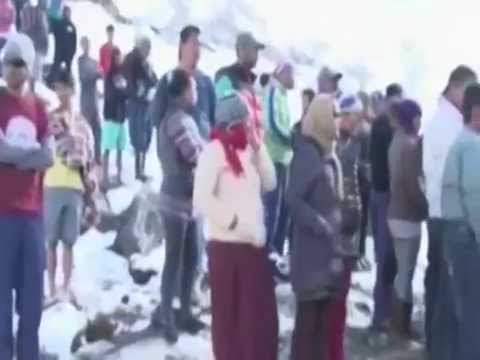 EKIPET E SHPETIMIT VIJOJNE KERKIMET NE NEPAL PER ALPINISTET E ZHDUKUR NGA STUHIA LAJM