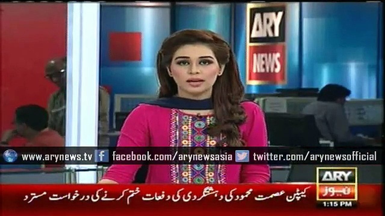 Woman gives birth to three babies in a Qinqui rickshaw