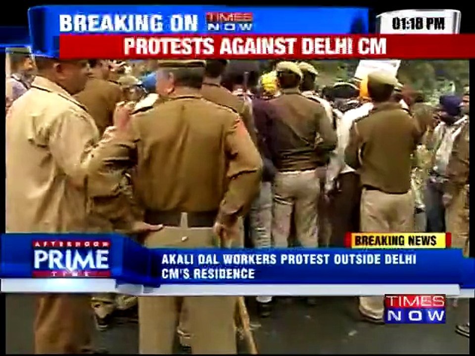 Akali Dal Workers Protest Outside Arvind Kejriwal's Residence