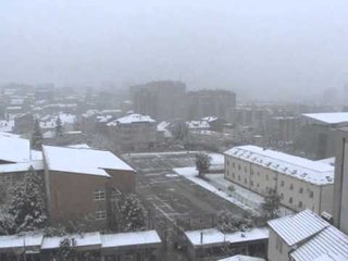 VJEN “ZYRTARISHT” DIMRI NE VEND ME DEBOREN E PARE,RRESHJE SHIU DHE ULJE TEMPERATURASH LAJM