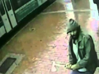 DY POLICE U PLAGOSEN RENDE PASI U SULMUAN ME SOPATE GJATE PATRULLIMIT NE NEW YORK LAJM