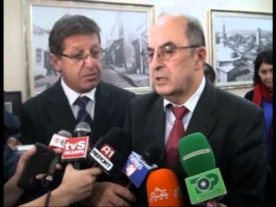 AMBASADORI FRANCEZ KERKOI NGA ELBASANI PERFUNDIMIN E REFORMES NE DREJTESI LAJM