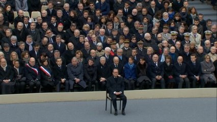 Hommage national : la liste des 130 noms des victimes égrenée