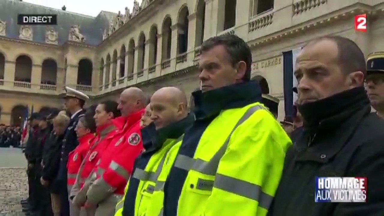 Hommage : les noms des victimes lus un à un