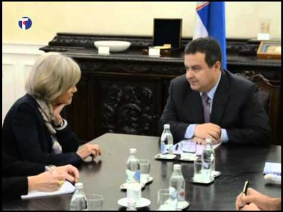 MINISTRI I JASHTEM SERB DACIC AKUZON SHQIPERINE SE KA BLLOKUAR PERPJEKJET PER NATON LAJM