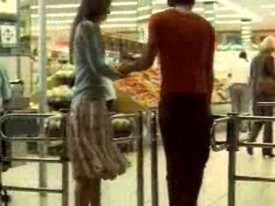 Axe-la-vie-est-pleine-de-surprises