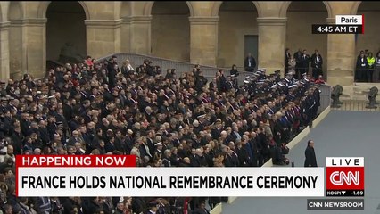 La France honore les victimes des attentats  de Paris aujourd'hui